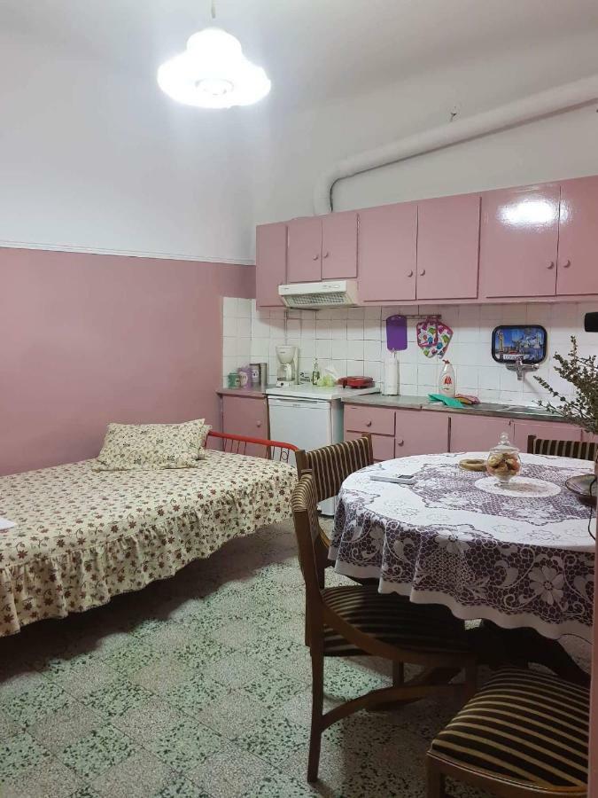 Granny'S Home Калампака Экстерьер фото
